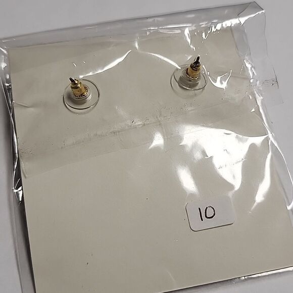 Heart-Shaped Gold Tone Stud Earrings - Picture 3 of 3